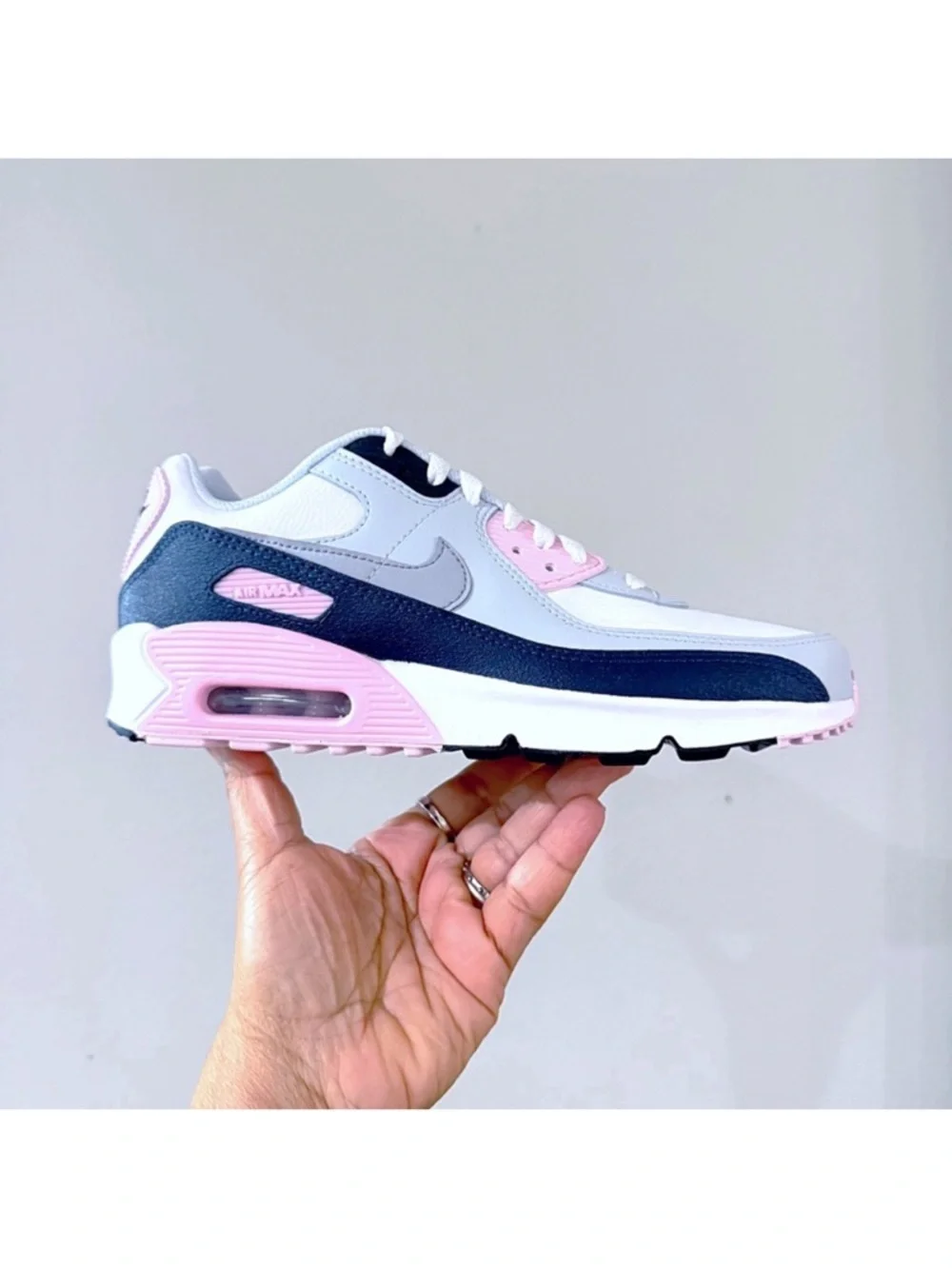 Nike Air Max 90 LTR Sneakers Size 7Y/ 8.5 Women